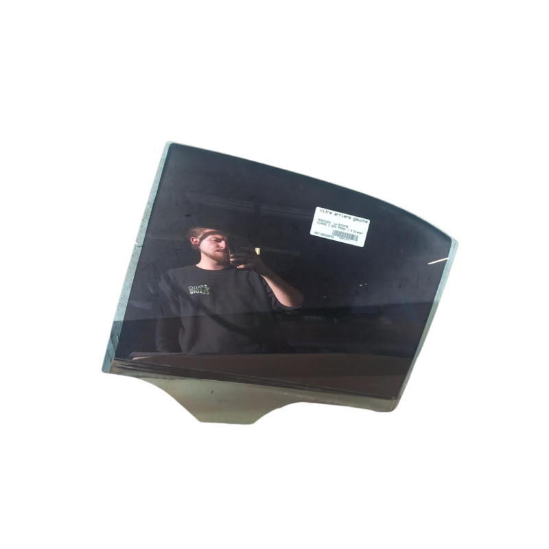 Vitre arriere gauche MERCEDES CLASSE C 204 Photo n°1