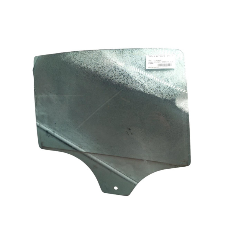 Vitre arriere droit OPEL CORSA D Photo n°1