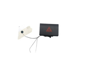 Bouton de warning VOLKSWAGEN POLO 5 Photo n°3