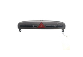 Bouton de warning PEUGEOT 308 1 Photo n°2