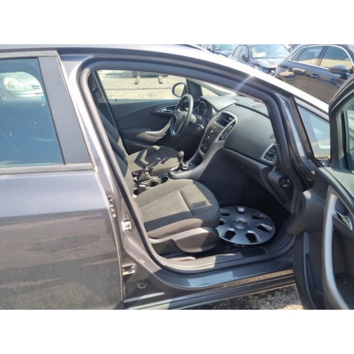 Compresseur clim OPEL ASTRA J SPORTS Photo n°8