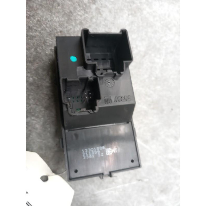 Interrupteur de leve vitre avant droit OPEL MERIVA B Photo n°3