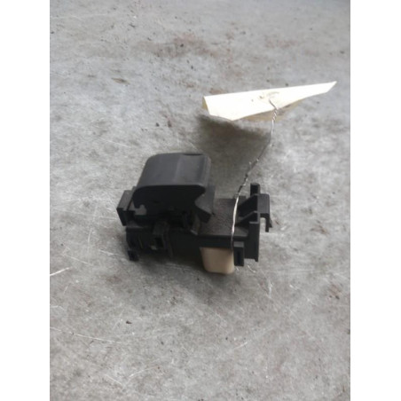 Interrupteur de leve vitre avant droit CITROEN C1 2