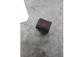 Bouton de warning ALFA ROMEO GIULIETTA 2 Photo n°2