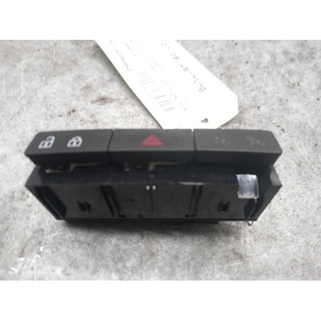 Bouton de warning OPEL MERIVA B