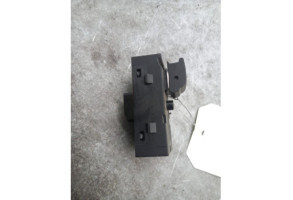 Interrupteur de leve vitre arriere gauche OPEL MERIVA B Photo n°3