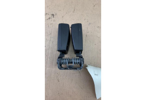 Attache ceinture arriere droit FORD FOCUS 3 Photo n°3