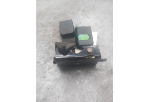 Attache ceinture arriere droit RENAULT LAGUNA 2 Photo n°4