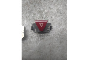 Bouton de warning PEUGEOT 307 Photo n°2