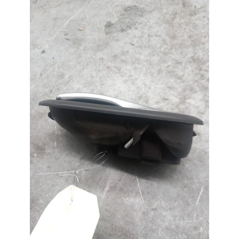 Poignee interieur arriere gauche RENAULT CLIO 3 Photo n°1