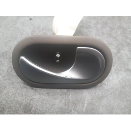 Poignee interieur arriere droit RENAULT CLIO 3