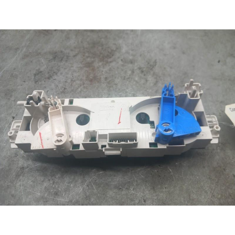 Commande chauffage RENAULT MEGANE 3 Photo n°1