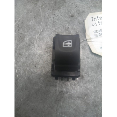 Interrupteur de leve vitre avant droit RENAULT MEGANE 3