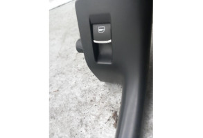 Interrupteur de leve vitre avant droit VOLKSWAGEN GOLF PLUS Photo n°1