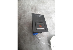 Bouton de warning VOLKSWAGEN GOLF 7 Photo n°2