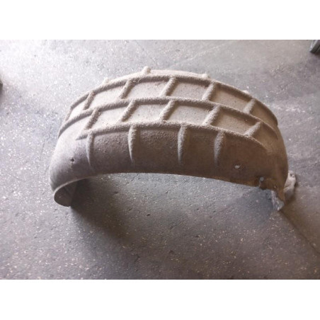 Pare boue arriere gauche VOLKSWAGEN GOLF 7