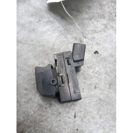 Interrupteur de leve vitre avant droit SUZUKI SWIFT 3