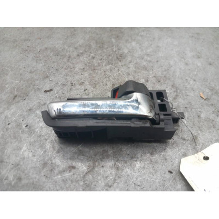 Poignee interieur avant droit SUZUKI SWIFT 3