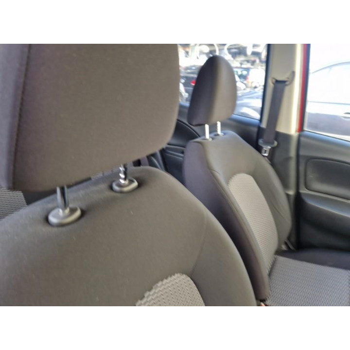 Attache ceinture arriere gauche NISSAN MICRA 4 Photo n°6