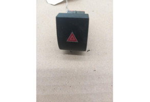 Bouton de warning PEUGEOT 3008 1 Photo n°2