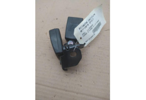 Attache ceinture arriere droit OPEL CORSA D Photo n°2