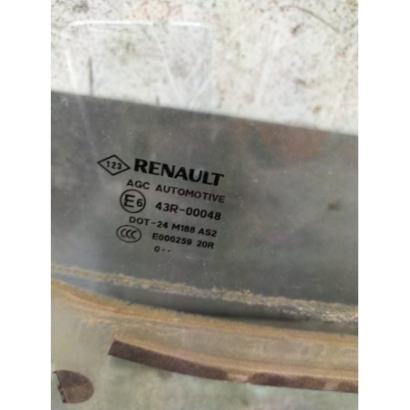 Vitre arriere droit RENAULT SCENIC 3