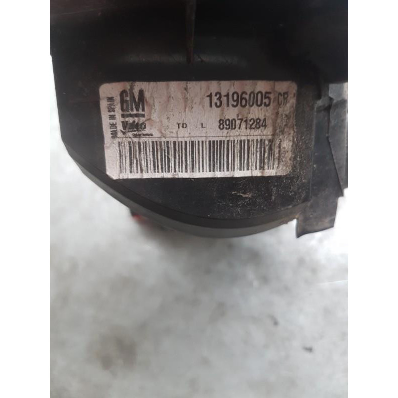Anti brouillard arriere gauche OPEL MERIVA A Photo n°1