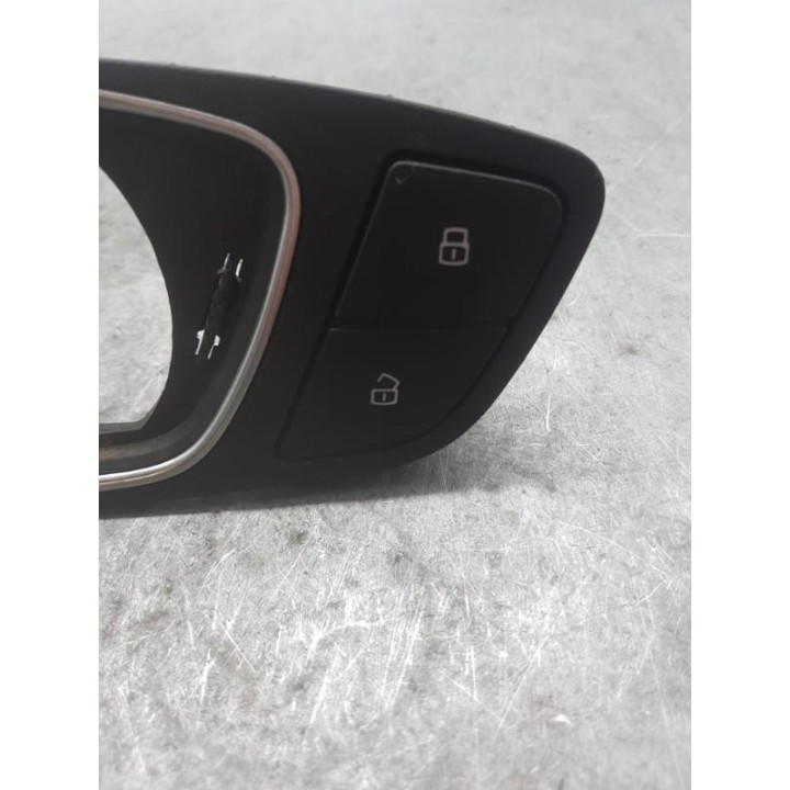 Poignee interieur avant droit AUDI A1 1 Photo n°3