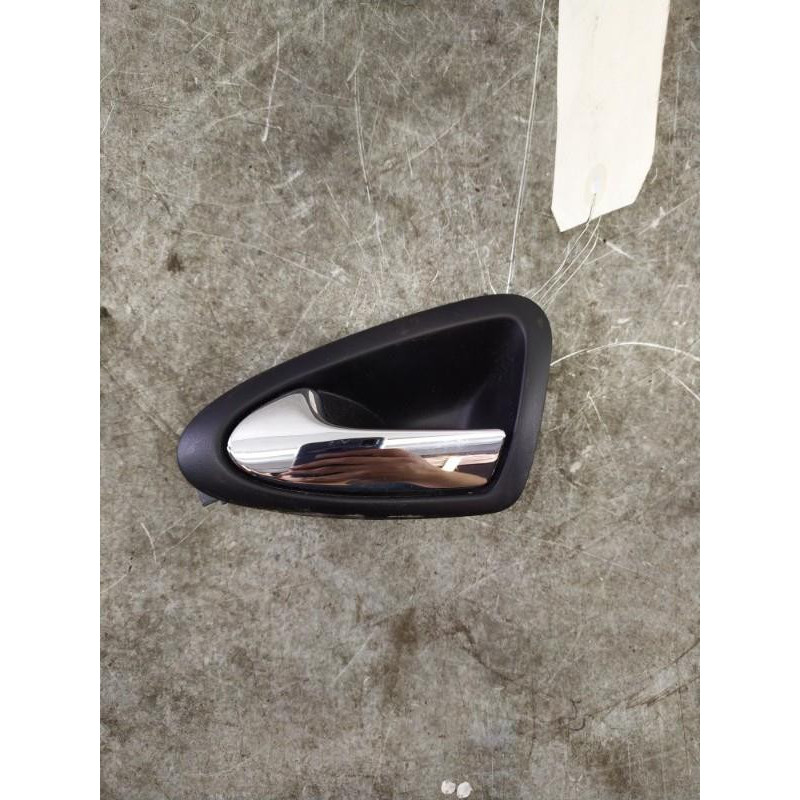 Poignee interieur arriere gauche SEAT IBIZA 4 Photo n°1