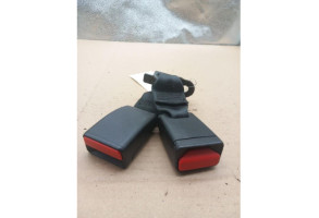 Attache ceinture arriere droit PEUGEOT 208 1 Photo n°2
