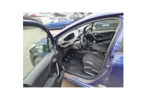 Attache ceinture arriere droit PEUGEOT 208 1 Photo n°4