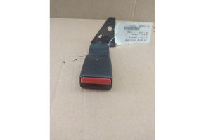 Attache ceinture arriere gauche PEUGEOT 208 1 Photo n°2