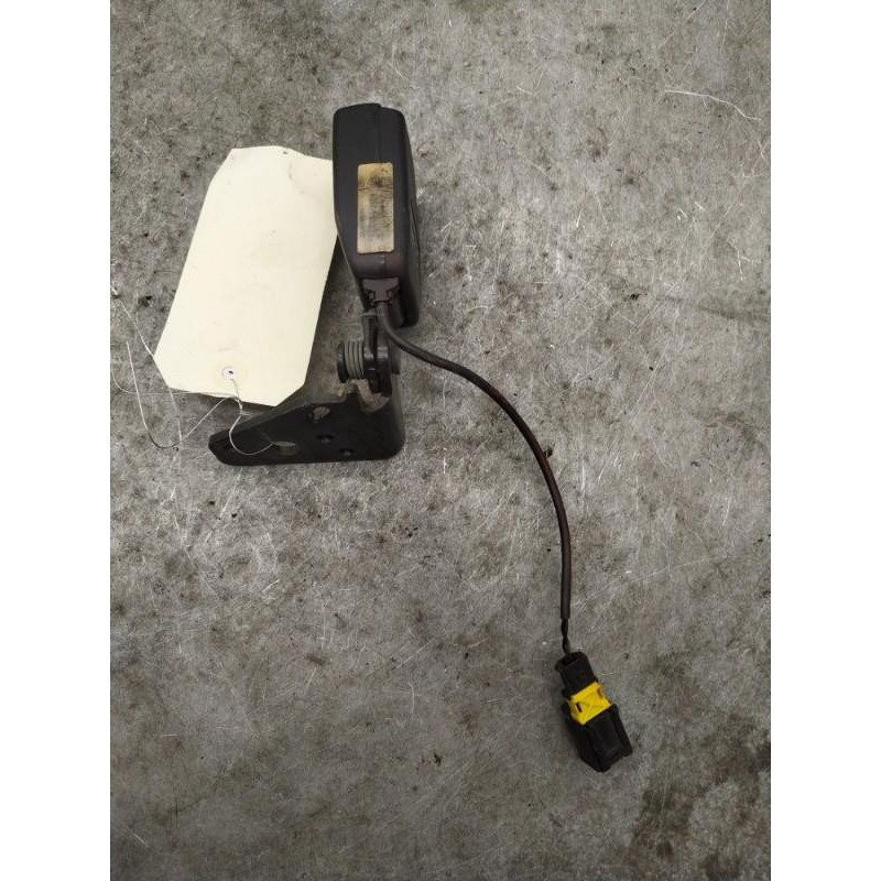 Attache ceinture arriere gauche PEUGEOT 207 Photo n°1