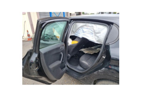 Attache ceinture arriere gauche PEUGEOT 208 1 Photo n°8