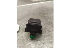 Bouton de warning PEUGEOT 508 2 Photo n°1
