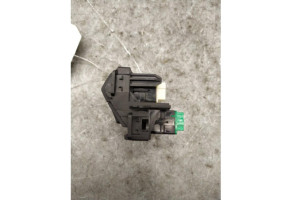 Bouton de warning PEUGEOT 508 2 Photo n°4