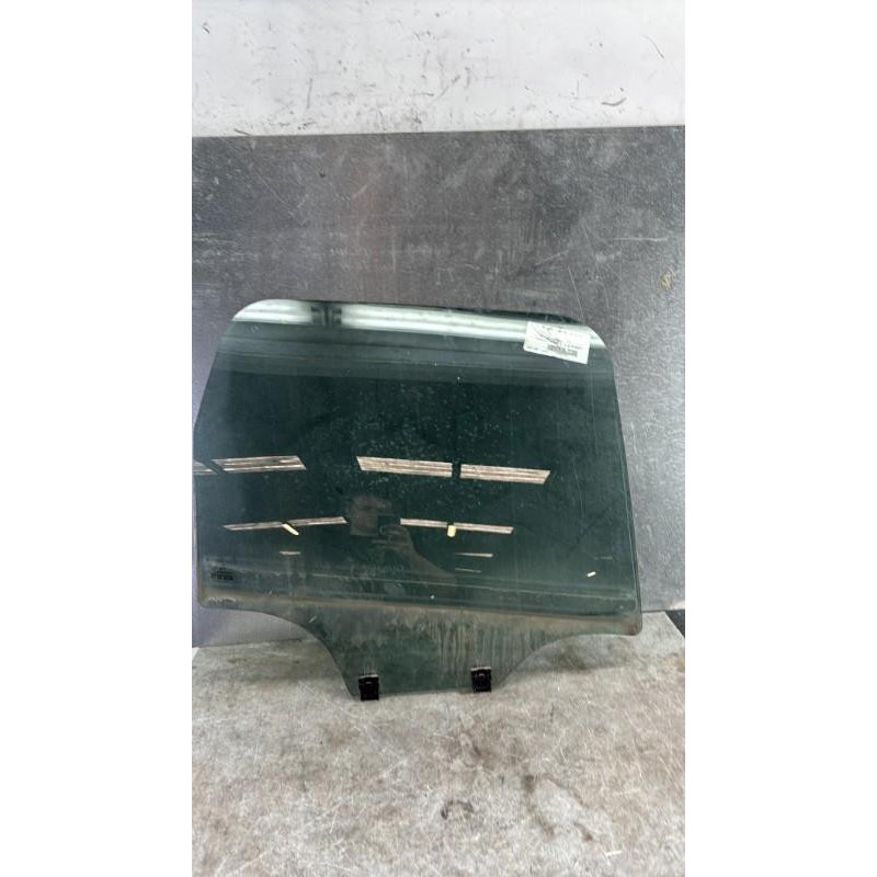 Vitre arriere droit CITROEN C3 PICASSO Photo n°1