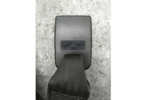 Attache ceinture arriere droit FORD FIESTA 5 Photo n°1
