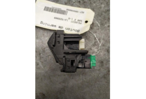 Bouton de warning PEUGEOT 508 2 Photo n°1