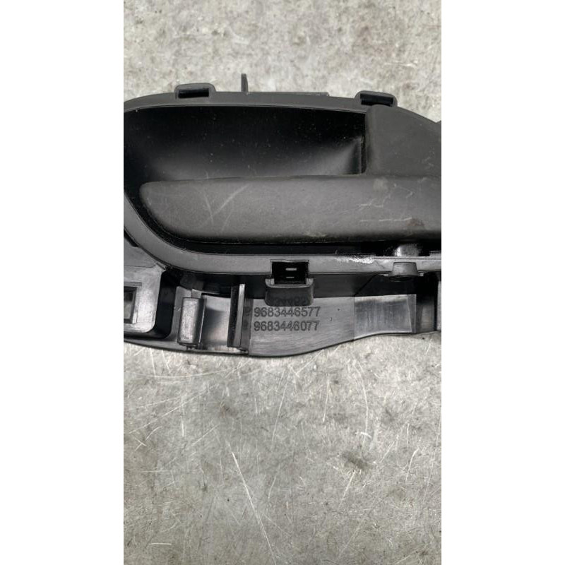 Poignee interieur arriere droit CITROEN C3 2 Photo n°1
