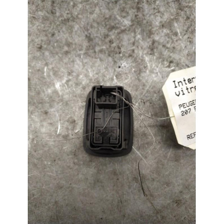 Interrupteur de leve vitre arriere gauche PEUGEOT 207