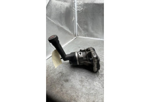 Pompe de direction PEUGEOT 308 1 SW Photo n°1