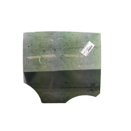 Vitre arriere droit PEUGEOT 208 2