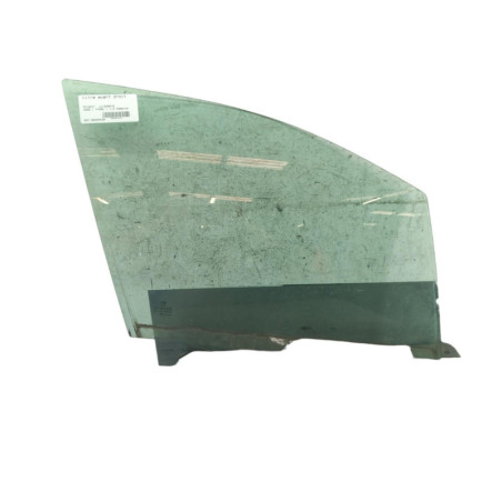 Vitre avant droit PEUGEOT 2008 1