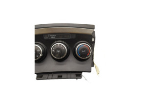 Commande chauffage TOYOTA VERSO Photo n°1