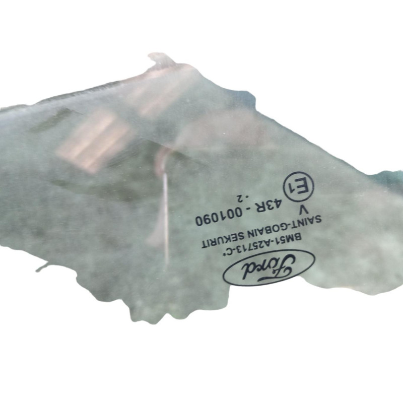Vitre arriere gauche FORD FOCUS 3 Photo n°1
