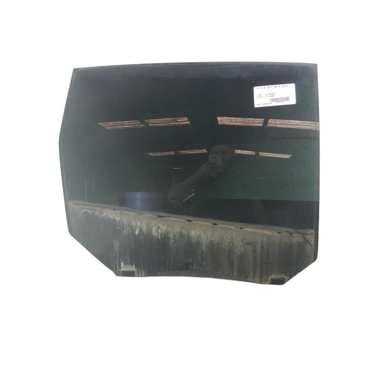 Vitre arriere droit FORD KUGA 1 Photo n°1