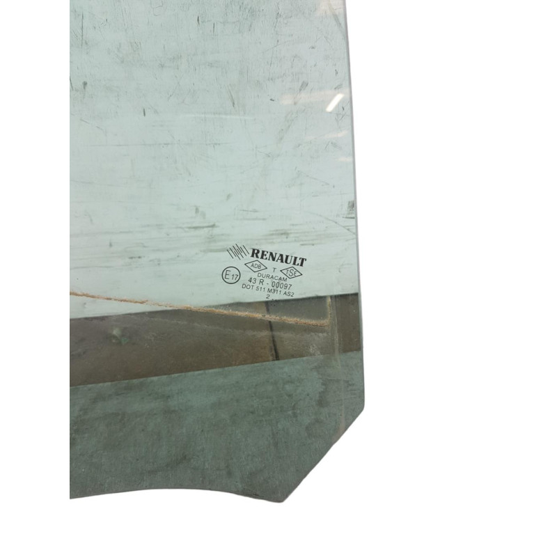Vitre arriere droit RENAULT CLIO 4 Photo n°1
