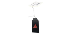 Bouton de warning TOYOTA VERSO Photo n°2