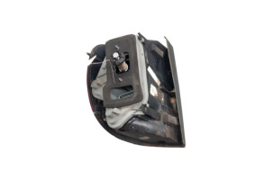 Feu arriere principal droit (feux) VOLKSWAGEN FOX Photo n°2